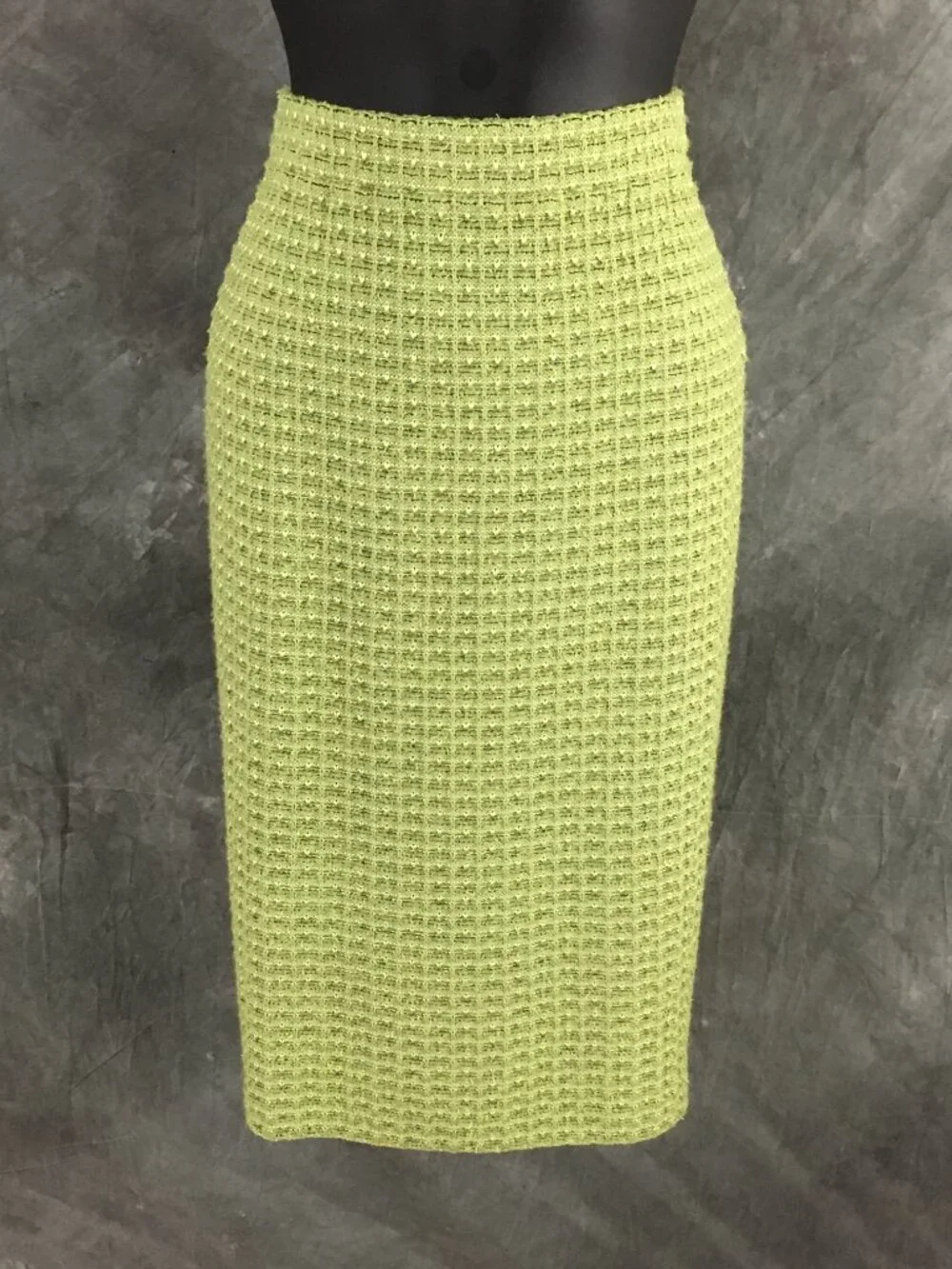 BEAUTIFUL St John collection knit green fringe multi jacket skirt suit size 6